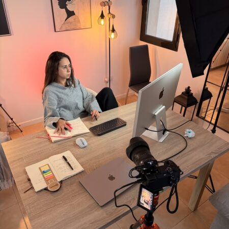 Best Podcast Hosting Company: 8 Powerful Ways to Choose the Right Platform in 2025